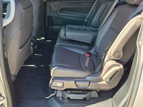 Used 2024 Honda Odyssey Touring image 11