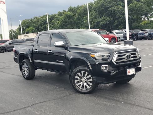 Certified 2023 Toyota Tacoma Limited AWD/4WD image 33