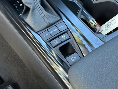 Certified 2025 Toyota Camry SE w/ Multimedia Upgrade Package image 23