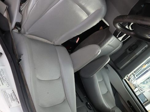 Used 2013 Ford E-250 and Econoline 250 w/ Commercial Cargo Van Pkg image 12