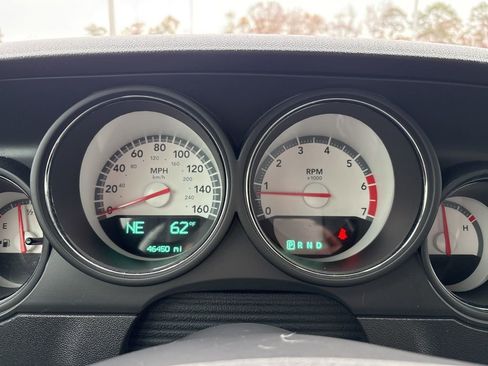 Used 2010 Dodge Challenger R/T image 22