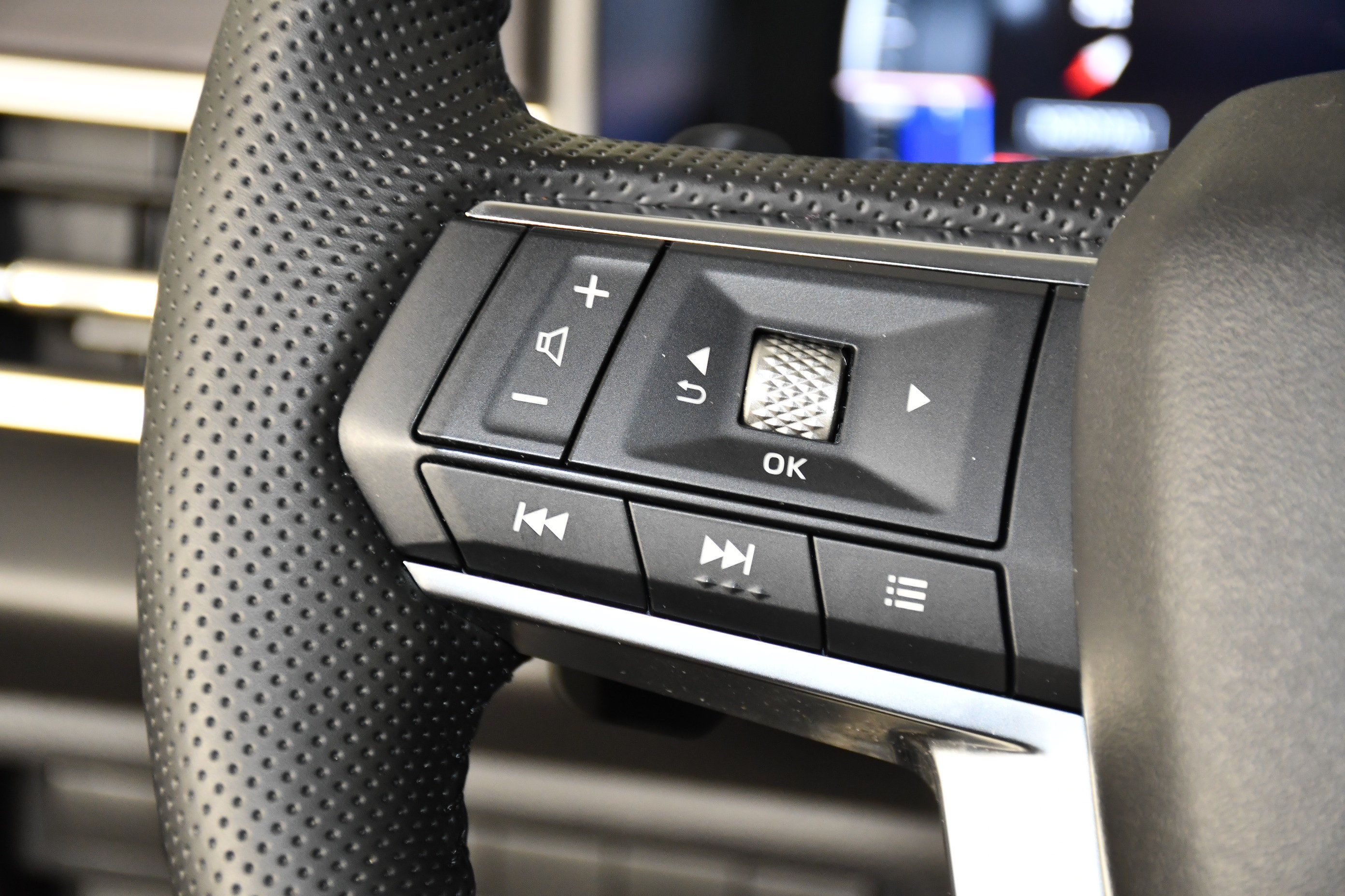 Used 2024 Mitsubishi Outlander SEL AWD/4WD image 19