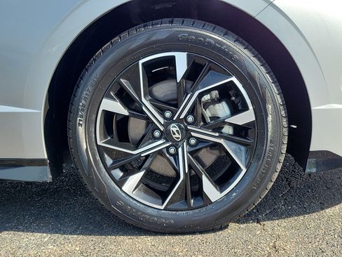 Used 2025 Hyundai Sonata SEL FWD image 5