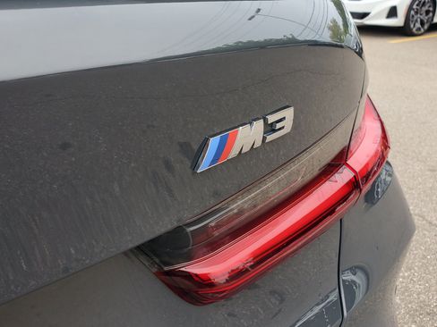 Used 2022 BMW M3 RWD image 39