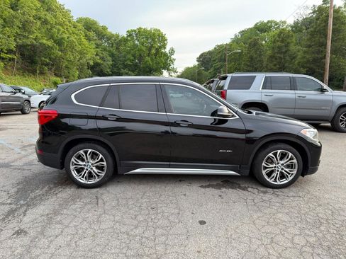 Used 2016 BMW X1 xDrive28i w/ Driver Assistance Package AWD/4WD image 4