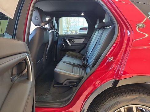 New 2025 Land Rover Discovery Sport Dynamic SE image 4