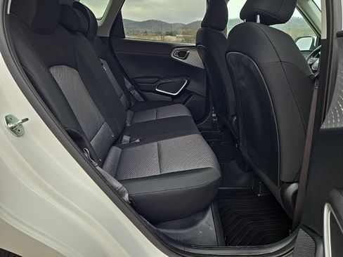 Used 2024 Kia Soul LX image 19