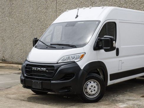 Used 2023 RAM ProMaster 2500 FWD image 5
