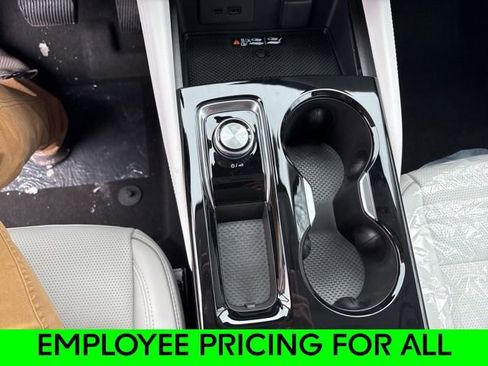 New 2026 Buick Envision Avenir image 17