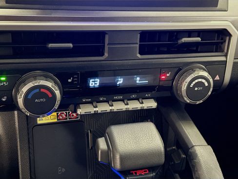 Used 2025 Toyota 4Runner TRD Off-Road image 24