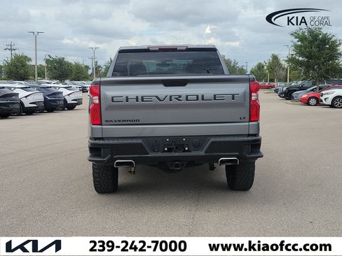 Used 2021 Chevrolet Silverado 1500 LT Trail Boss AWD/4WD image 5