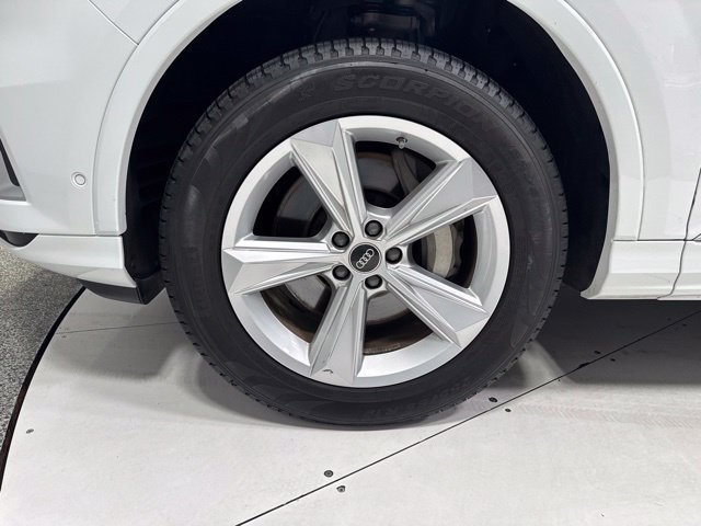 Used 2023 Audi Q7 2.0T Premium w/ Convenience Package AWD/4WD image 10