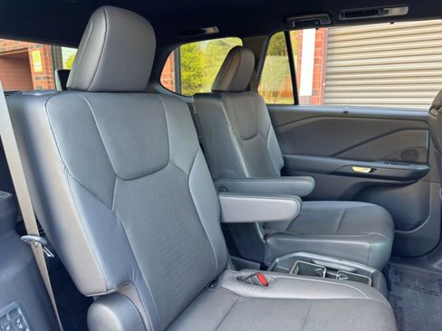 Used 2024 Lexus TX 500h AWD w/ Technology Package image 38