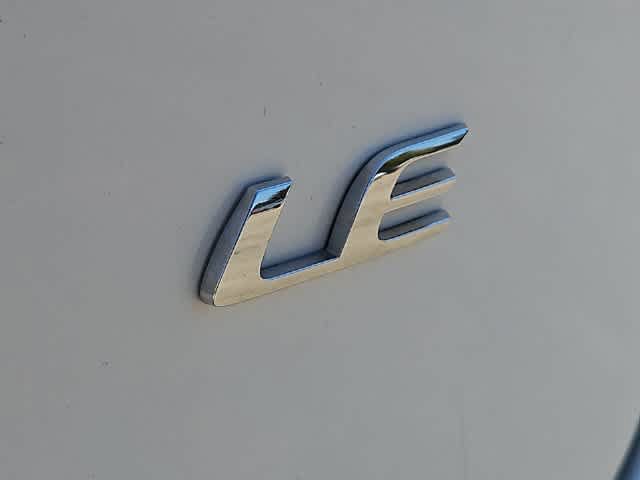 Used 2024 Toyota Corolla LE FWD image 11