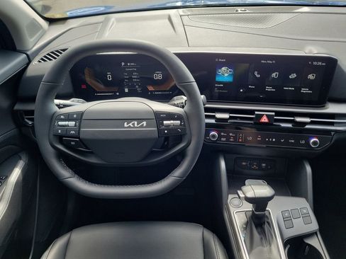 New 2026 Kia Sportage EX w/ EX Panorama Roof Package FWD image 19