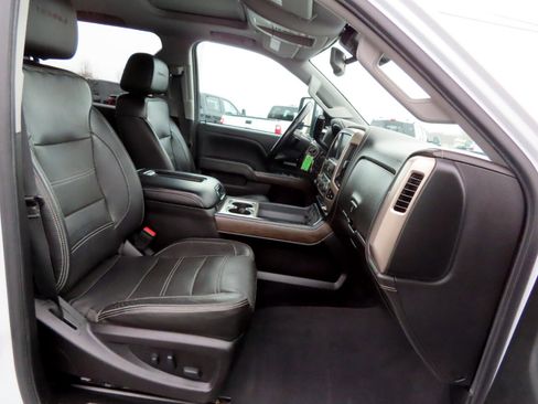 Used 2019 GMC Sierra 3500 Denali w/ Duramax Plus Package image 48