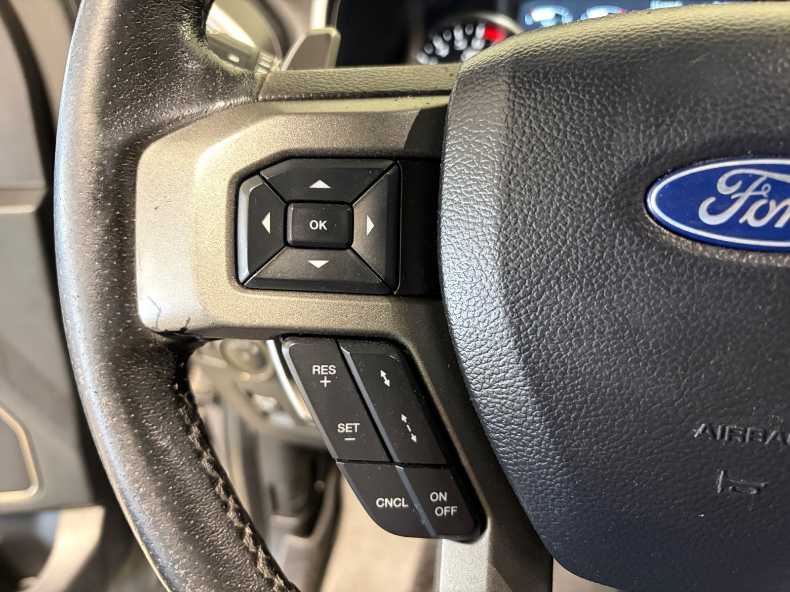 Used 2020 Ford F150 Raptor w/ Equipment Group 802A Luxury AWD/4WD image 20