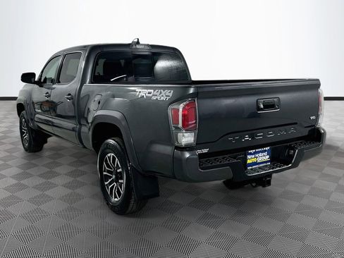 Used 2023 Toyota Tacoma TRD Sport AWD/4WD image 5