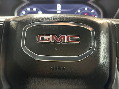 Used 2024 GMC Sierra 2500 AT4 w/ AT4 Preferred Package AWD/4WD image 25