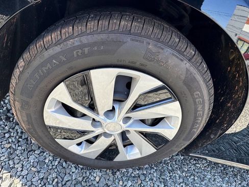 Used 2023 Nissan Altima 2.5 S FWD image 25