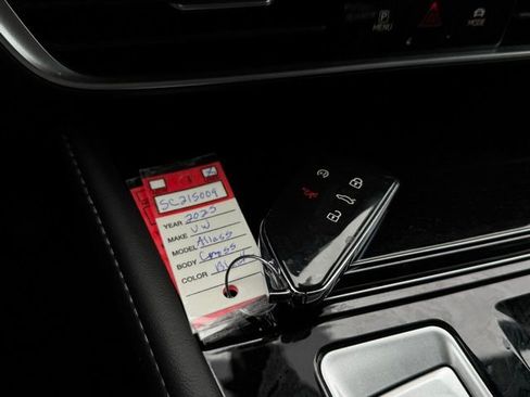 Used 2025 Volkswagen Atlas Cross Sport SE image 35