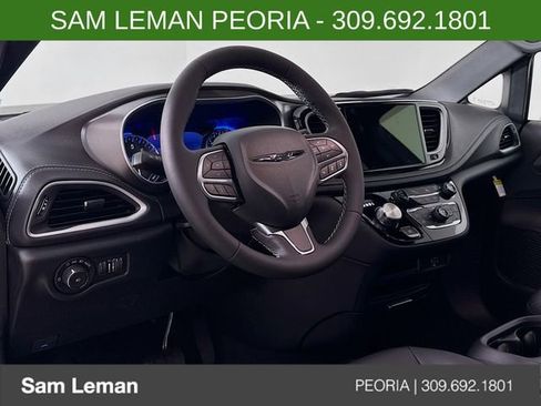 New 2026 Chrysler Pacifica Select FWD image 9