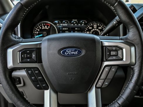 Used 2020 Ford F150 Lariat image 21