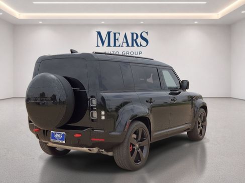 Used 2025 Land Rover Defender 110 X AWD/4WD image 5