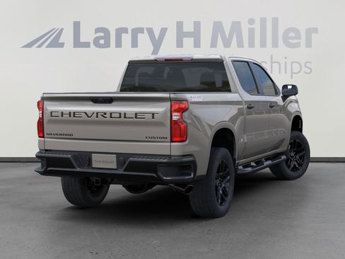 New 2026 Chevrolet Silverado 1500 Custom Trail Boss w/ Turbomax Blackout Package image 4
