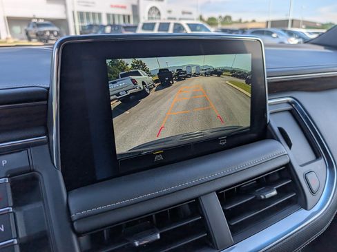 Used 2024 Chevrolet Tahoe Premier RWD image 15