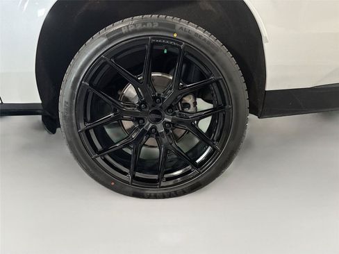 Used 2023 Cadillac Escalade ESV Sport Platinum w/ LPO, ONYX Package AWD/4WD image 35