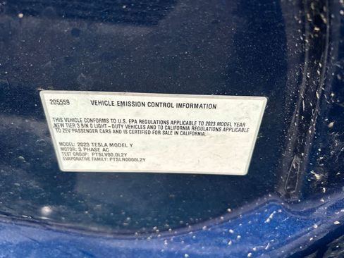 Used 2023 Tesla Model Y Long Range AWD/4WD image 7