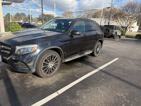 Used 2016 Mercedes-Benz GLC 300 4MATIC image 1