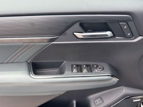 New 2026 GMC Acadia AT4 w/ Luxury Package AWD/4WD image 13