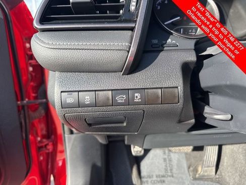 Used 2023 Toyota Camry SE image 16