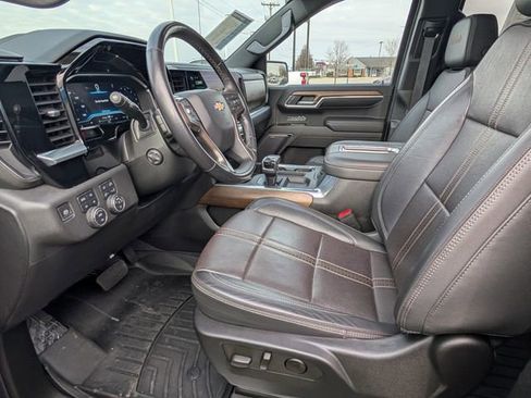 Certified 2022 Chevrolet Silverado 1500 High Country w/ Z71 Off-Road Package image 13