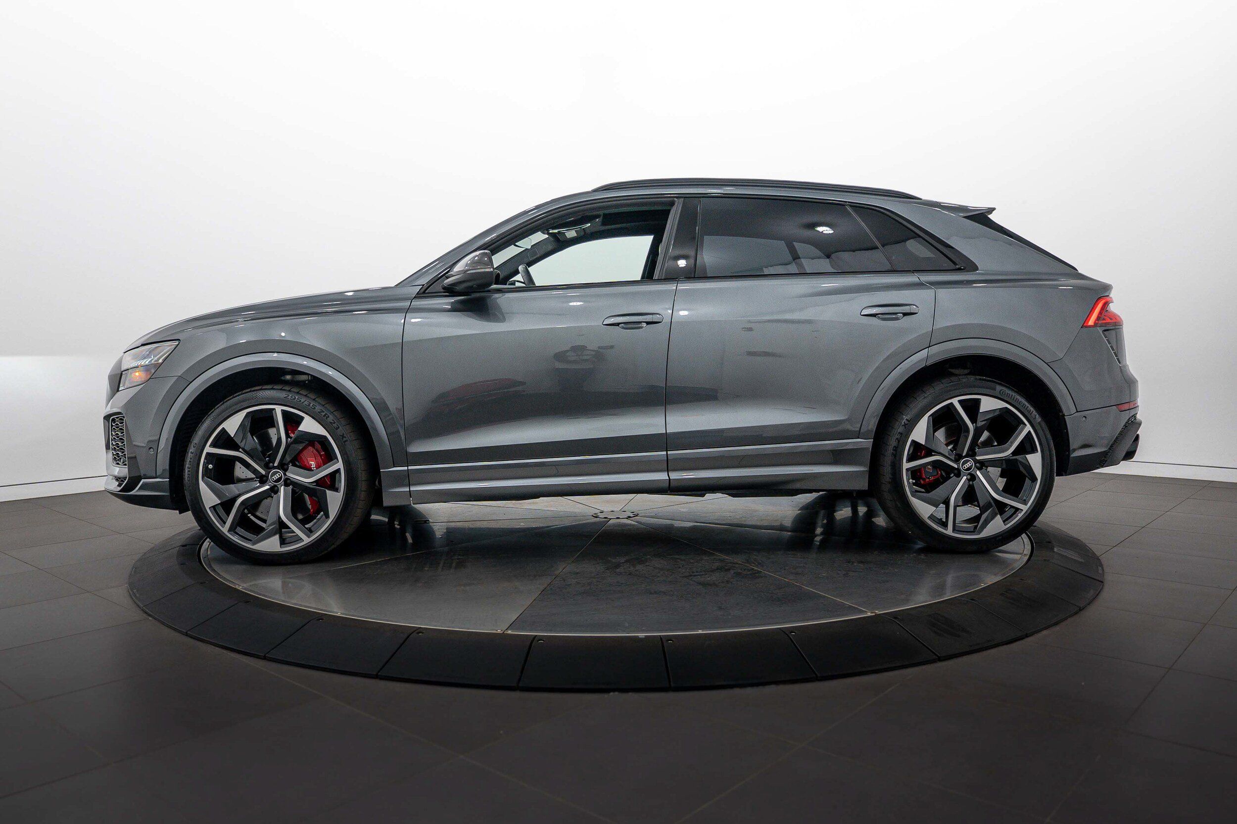 Used 2021 Audi RS Q8 AWD/4WD image 6