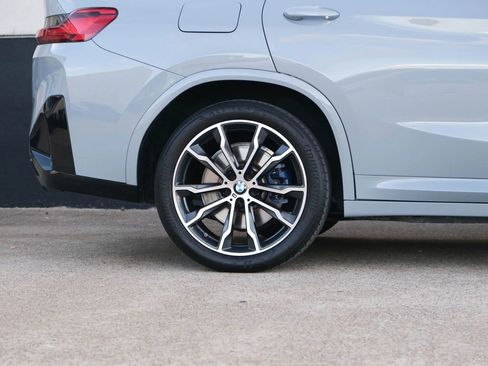 Used 2022 BMW X4 M40i image 12