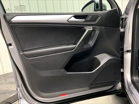 Used 2024 Volkswagen Tiguan S image 23