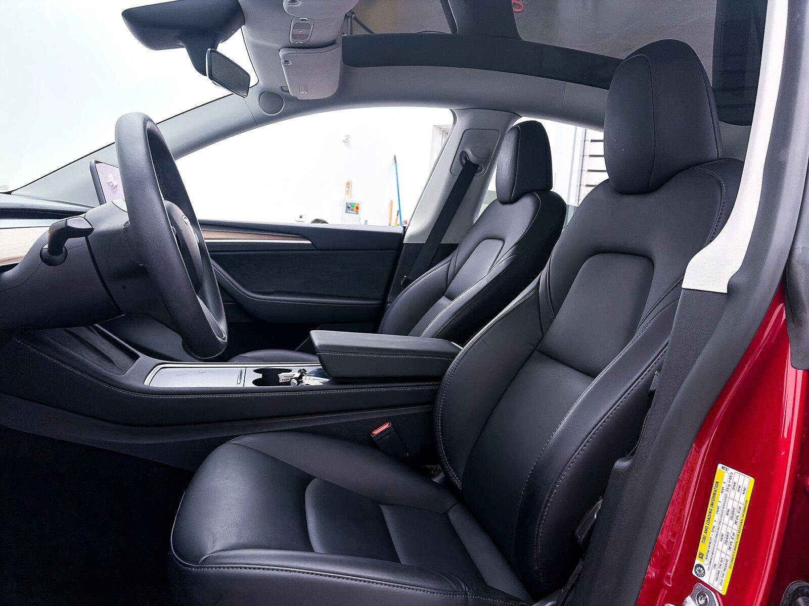 Used 2023 Tesla Model Y Long Range AWD/4WD image 18