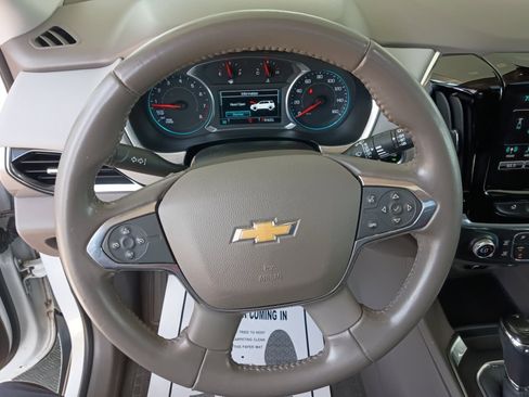 Used 2019 Chevrolet Traverse LT w/ LT Premium Package FWD image 10