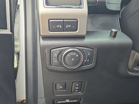 Used 2020 Ford F450 Platinum AWD/4WD image 26