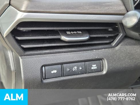 Used 2025 Nissan Altima 2.5 SV FWD image 15