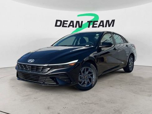 New 2026 Hyundai Elantra Blue image 3