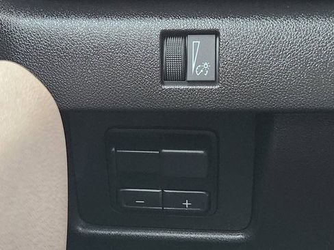 Used 2024 Chevrolet Colorado ZR2 w/ ZR2 Convenience Package III image 19