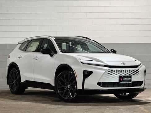 New 2026 Toyota Crown Signia image 1