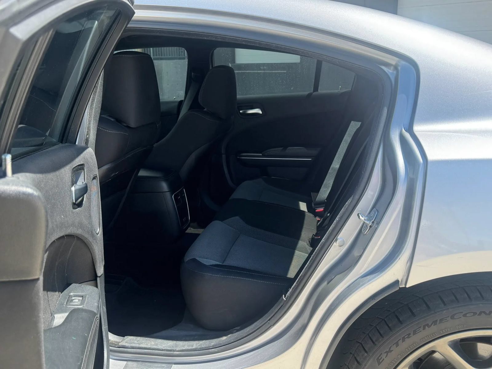 Used 2015 Dodge Charger SXT RWD image 16