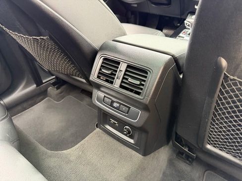 Used 2021 Audi Q5 2.0T Premium w/ Convenience Package image 16