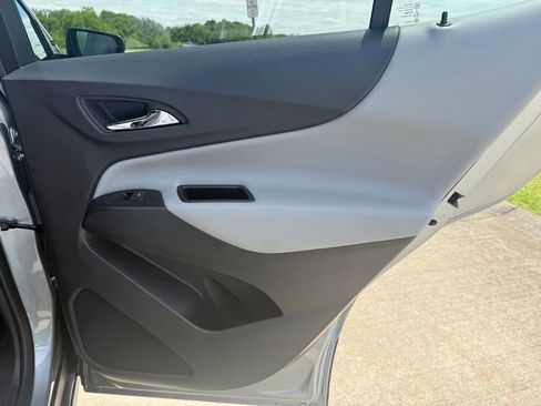Used 2024 Chevrolet Equinox LS w/ LS Convenience Package FWD image 14