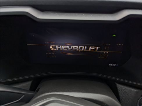 Used 2024 Chevrolet Colorado Trail Boss w/ Advanced Trailering Package AWD/4WD image 2